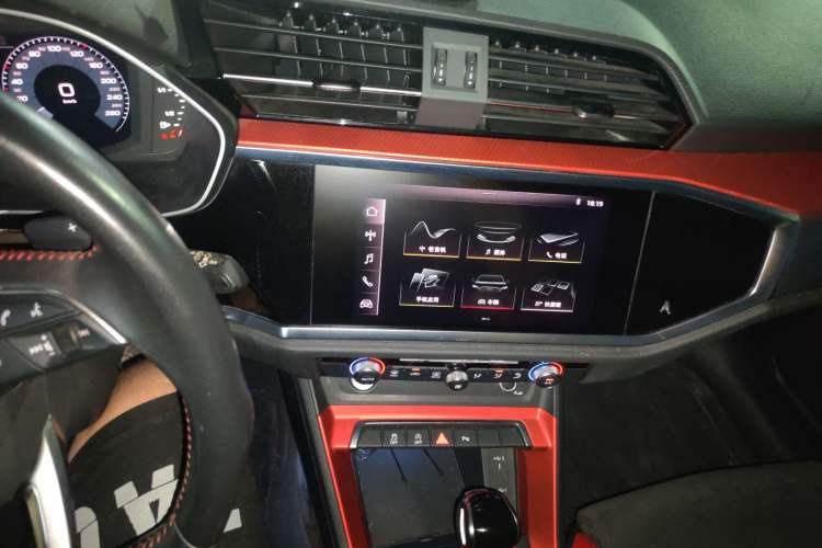 Used Audi Q3 2020 40 TFSI Fashion Dynamic Model