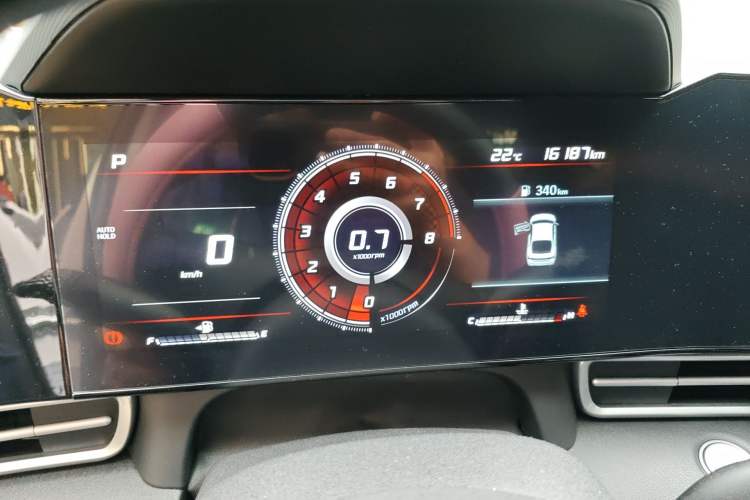 Used Hyundai Elantra 2023 1.5L CVT LUX Prestige Edition