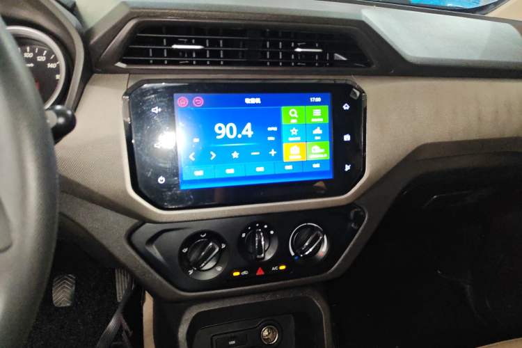 Used Wuling Hongguang 2019 1.5L S Comfort Edition China VI LAR
