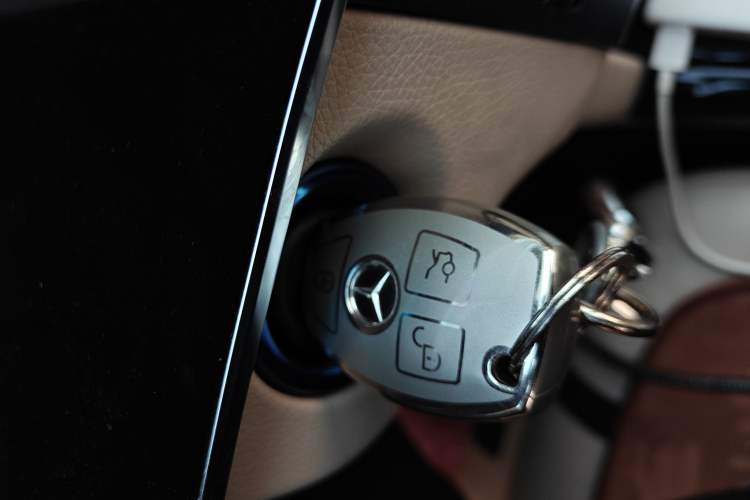 Used Mercedes-Benz E-Class 2014 Restyled E 260 L Sport Edition
