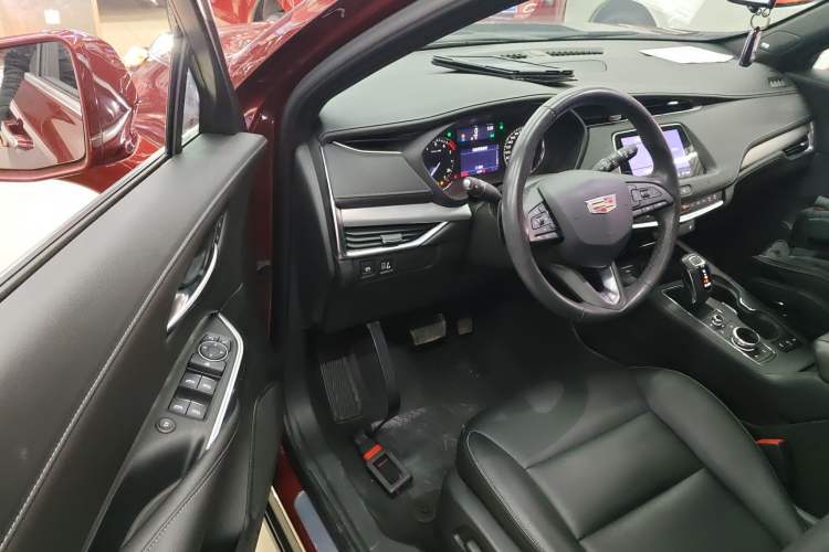 Used Cadillac XT4 2018 28T Two-Wheel Drive Leading Version Driver Seat