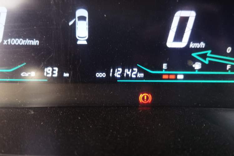 Used CHANGAN KAICHENG Oushang A600 2016 1.5L Manual Fashion 7-Seater Odometer Close Up