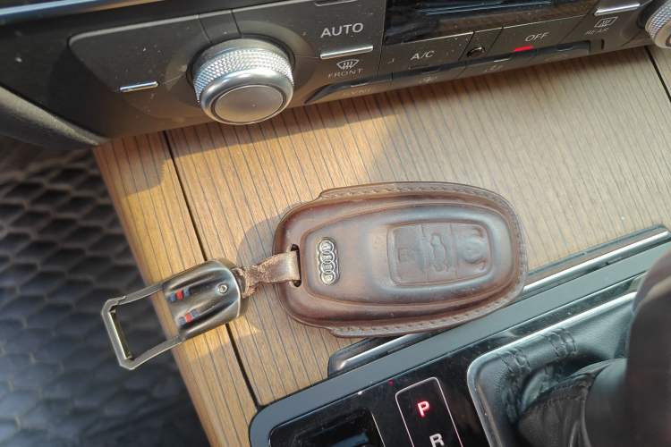 Used Audi A6L 2018 30th Anniversary Edition 30 FSI Style Model
