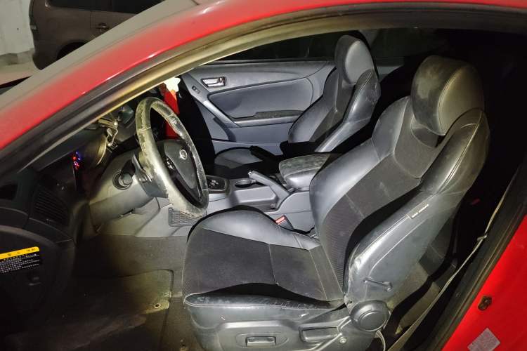 Used Hyundai Genesis Coupe 2009 2.0T Automatic Luxury Edition
