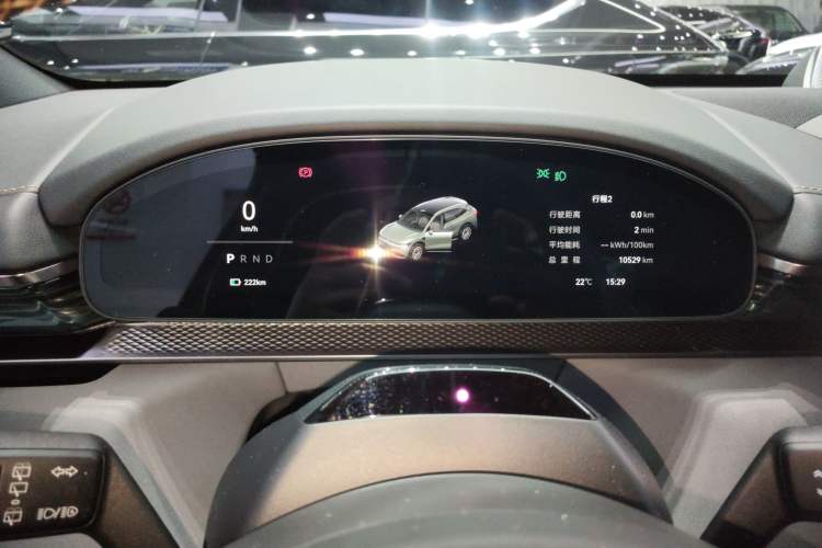 Used Zeekr 7X 2025 100 kWh Long-Range Rear-Wheel Drive with Intelligent Driving Features