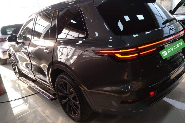 Used Li Auto ONE 2021 Extended-Range 6-Seater Version Exterior 3