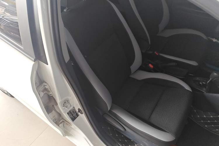 Used Toyota YARiS L Zhi Xuan 2020 1.5L CVT Leading Edition Right Front Seat