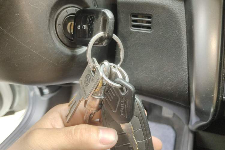 Used Honda Gienia 2017 1.5L Manual Classic Edition Vehicle Key