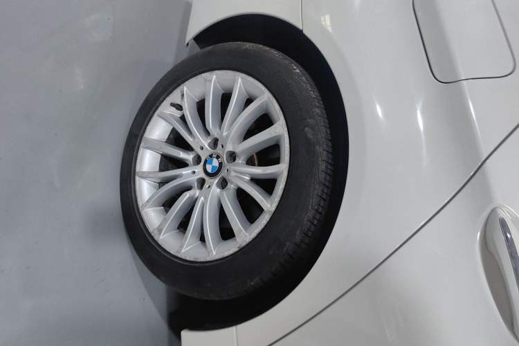 Used BMW 5 Series 2014 525Li Luxury Design Package