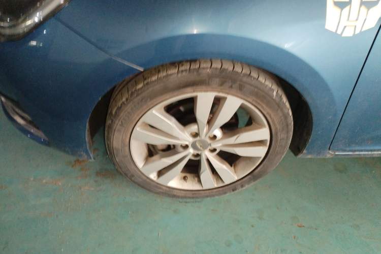 Used Chery Arrizo 5 2016 1.5L Manual Lingchao Edition Left Front Wheel Hub