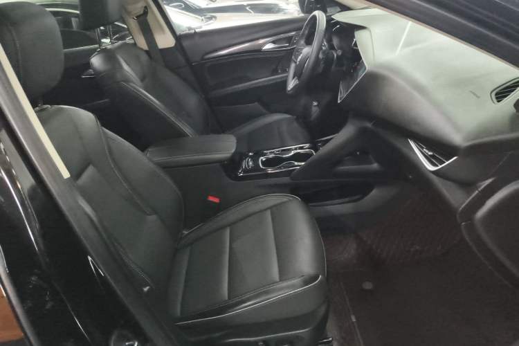 Used Buick Envision 2023 Encore S 652T Two-Wheel-Drive Luxury Model Right Front Seat