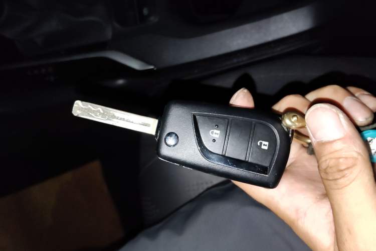 Used Toyota FRONTLANDER 2023 2.0L CVT Elite Edition Vehicle Key