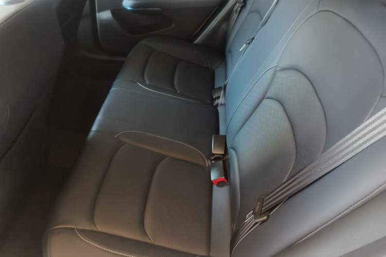 Used Chevrolet Monza 2024 1.5L Dual-Clutch Enjoyment Edition Left Rear Seat