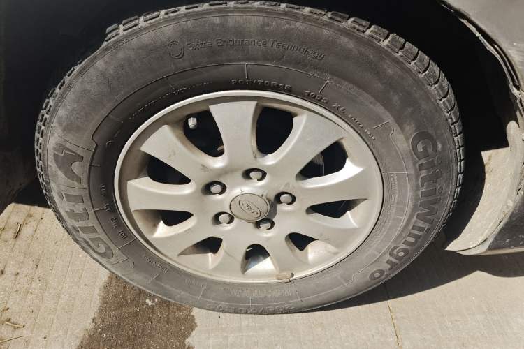 Used JAC Group Refine 2012 1.9T Shuttle Diesel Standard Model HFC4DB1-2C