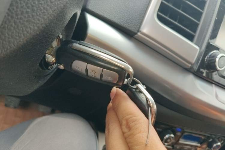 Used JAC Group Refine S3 2014 1.5L Manual Luxury Smart Model Interior 1