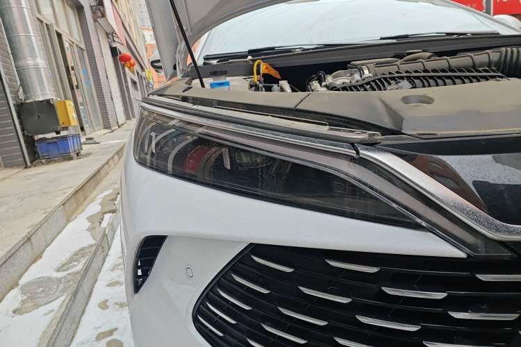 Used BYD Qin L 2025 DM-i Smart Drive 80KM Leading Model