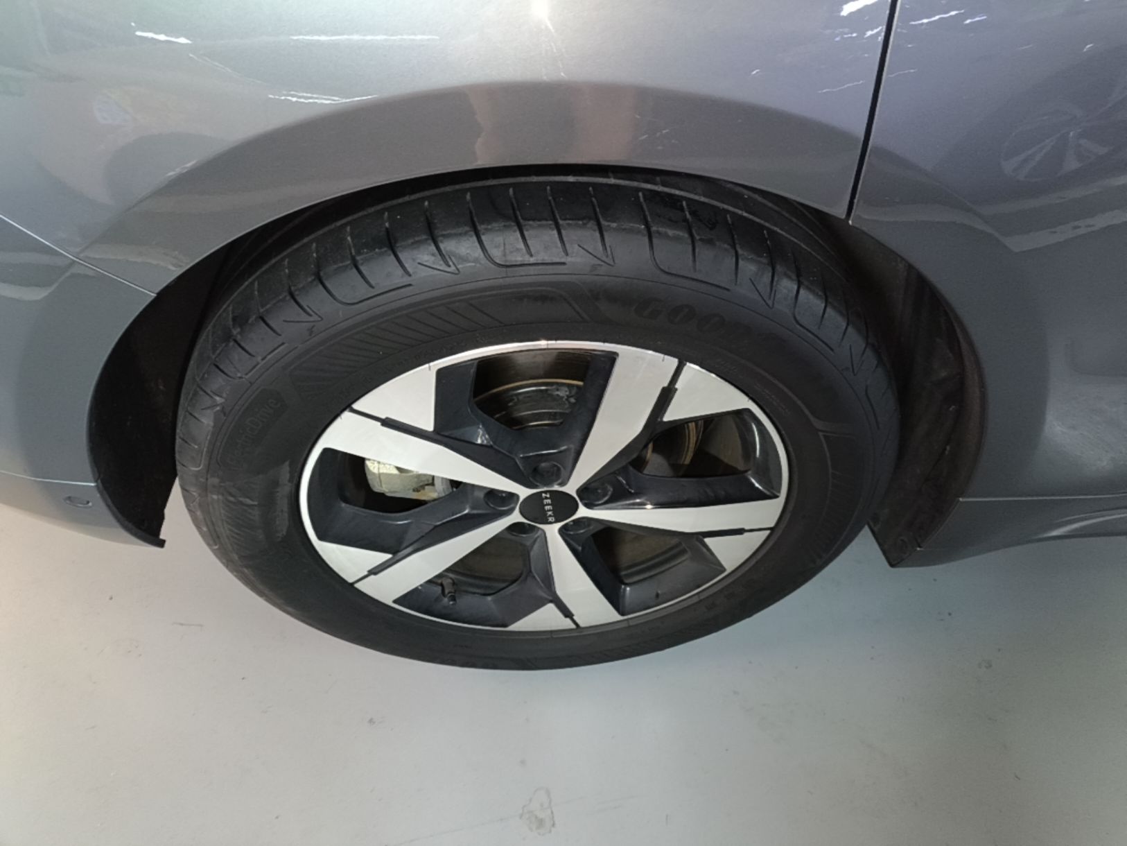 Zeekr 001 2023 WE Edition 100 kWh — снимка 11