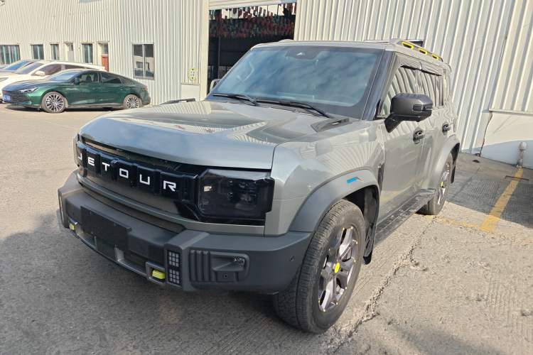 Used JETOUR Traveler 2023 2.0T All-Wheel Drive CrossPRO+