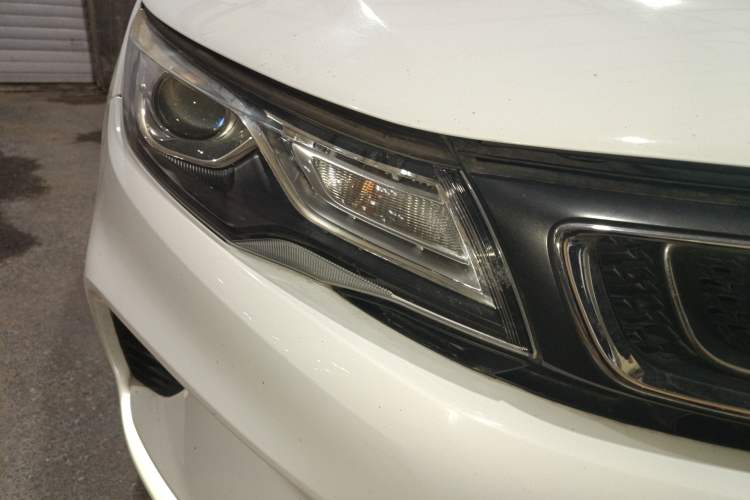 Used Geely Auto Emgrand GL 2018 1.8L Manual Elite Smart Connectivity Version