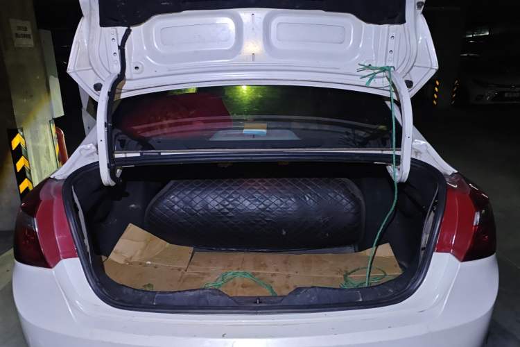 Used Dongfeng Aeolus L60 2015 1.8L Automatic New Enjoyment Model Trunk