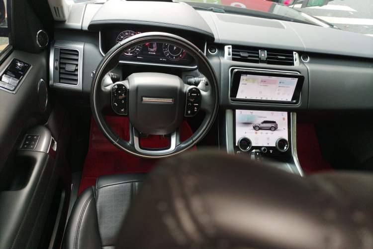 Used Land Rover Range Sport 2021 3.0 L6 YAO Black Edition Steering Wheel