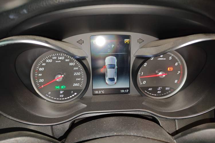 Used Mercedes-Benz C-Class 2018 C 200 Sport Edition Instrument Cluster