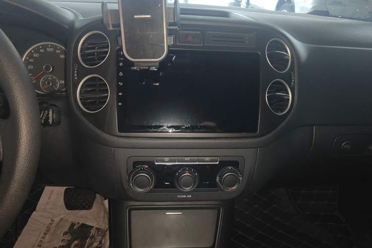 Used Volkswagen Tiguan L 2016 300TSI Automatic Two-Wheel Drive Trend Edition