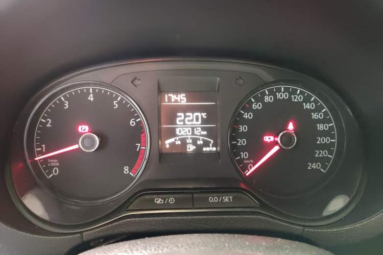 Used Volkswagen Polo 2016 1.4L Manual Fashion Model