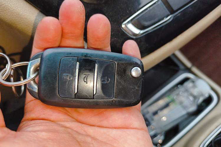 Used Jinbei 750 2015 1.5L Luxury Model Interior 1