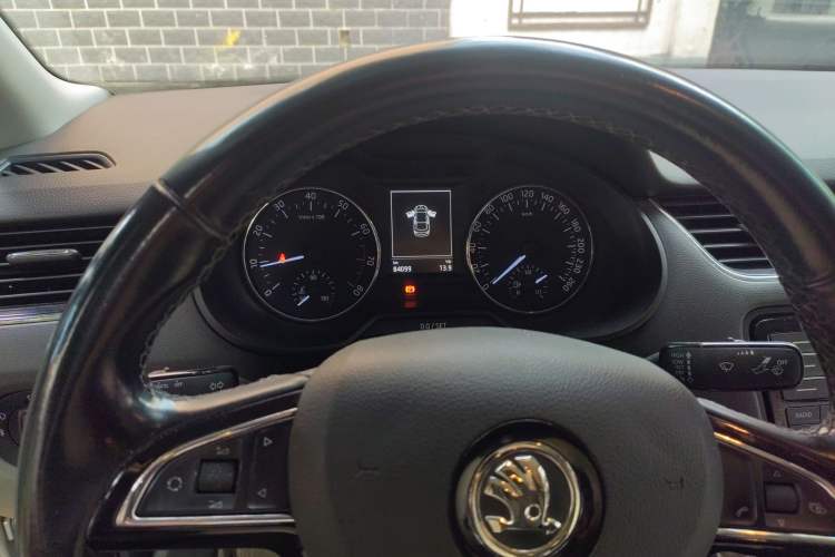 Used Skoda Octavia 2015 1.6L Manual Yijun Edition Instrument Cluster