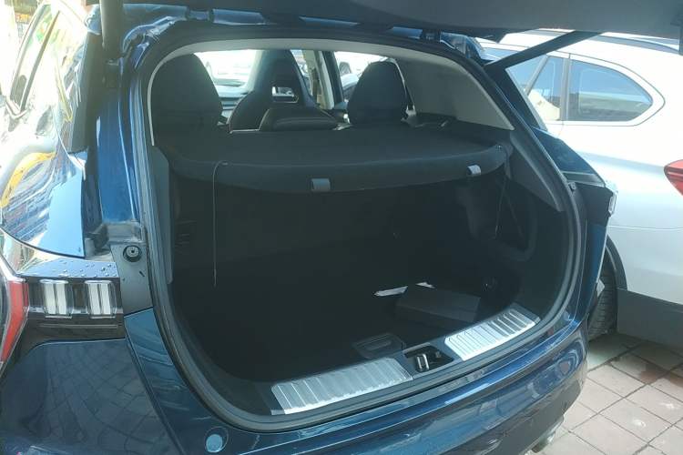 Used Lynk & Co 06 2020 1.5T YAO Halo Trunk