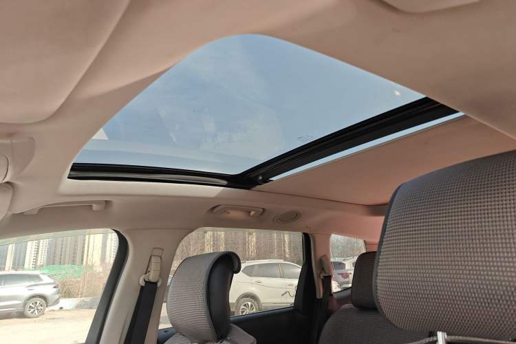 Used Ford Edge 2016 EcoBoost 245 Four-Wheel Drive Titanium Edition 7-Seater
