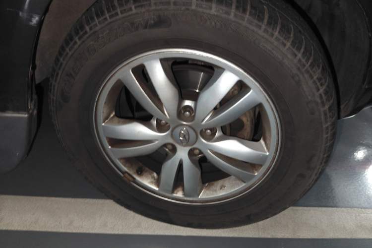 Used Hyundai Tucson 2009 2.0L Manual Two-Wheel Drive Fashion Edition