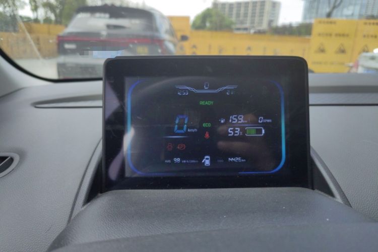 Used CHANGAN NEVO Lumin 2023 301km Honey Dew Edition
