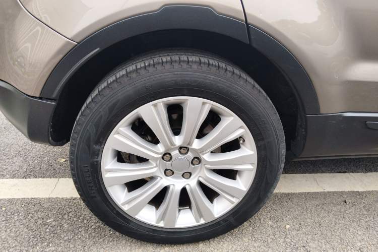 Used Land Rover Range Rover Evoque 2016 2.0T SE Smart Glow Edition
