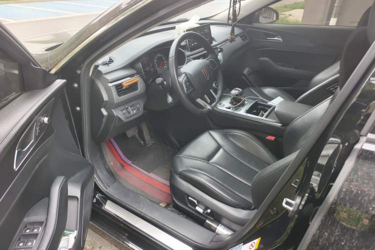 Used Hongqi H5 2022 Classic Model Facelift 1.8T Automatic Smart Connect Flagship Edition Left Front Seat