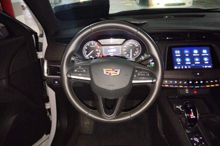 Used Cadillac XT4 2022 28T Two-Wheel Drive Fashion Edition Steering Wheel