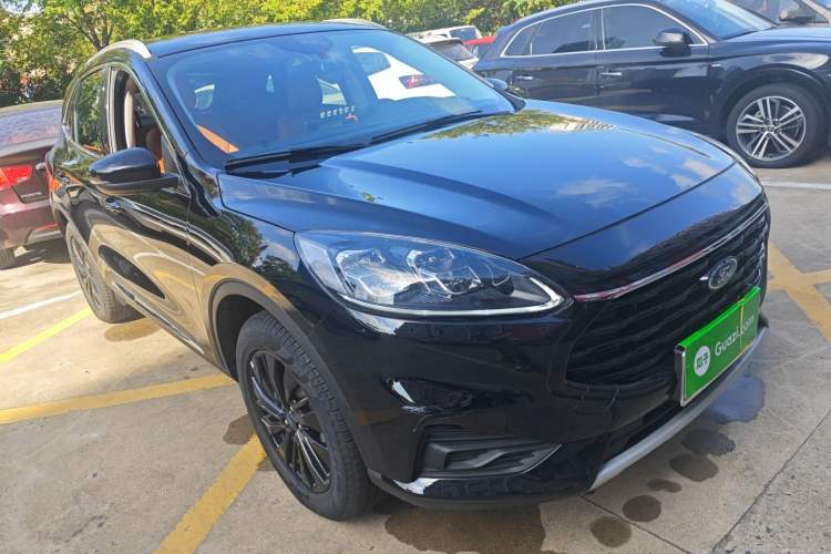 Used Ford Escape 2024 EcoBoost 245 Two-Wheel-Drive Titanium Edition