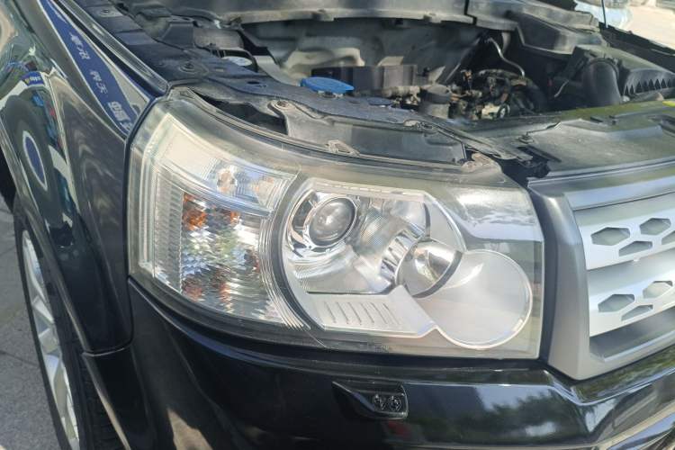 Used Land Rover Freelander 2 2011 3.2L i6 HSE Gasoline Edition
