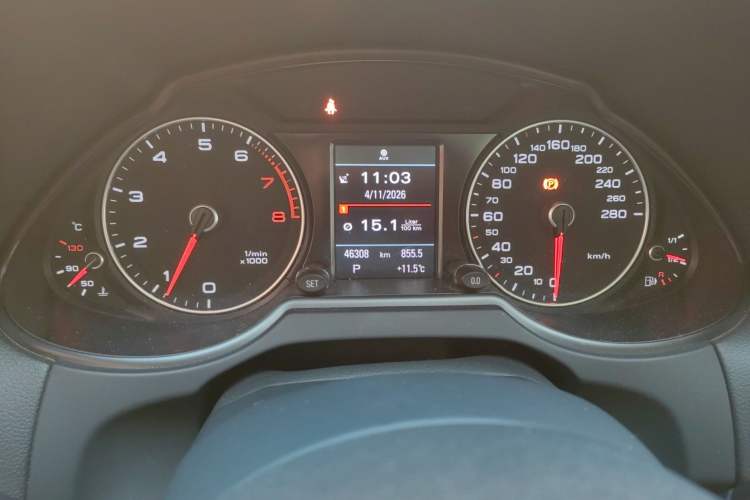 Used Audi Q5 2015 40 TFSI Comfort Model Instrument Cluster