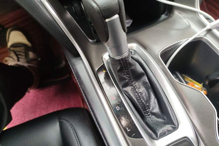 Used Honda Accord 2018 260TURBO Luxury Edition China V Emission Standard Gear Lever