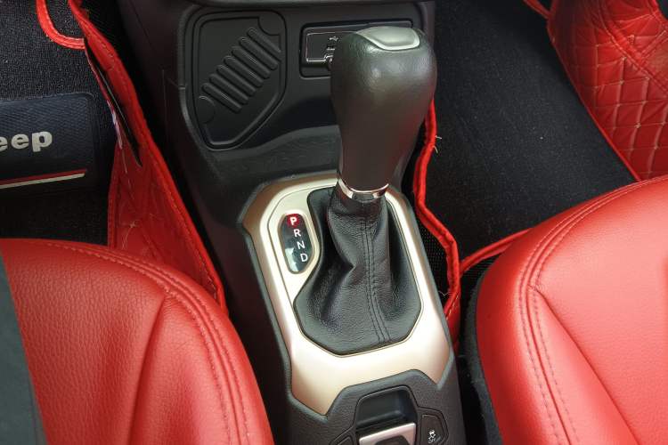 Used Jeep Renegade 2017 180T Automatic High-Energy Version