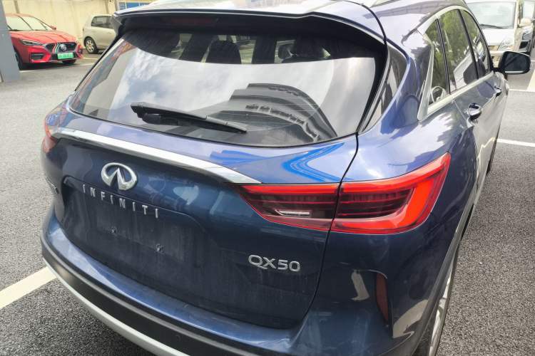 Used Infiniti QX50 2018 2.0T Two-Wheel Drive Fashion Edition