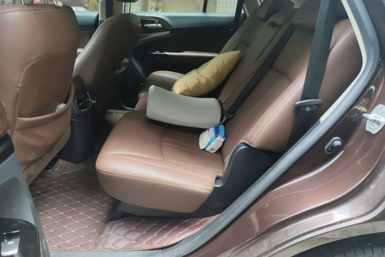 Used BYD S7 2015 2.0T Automatic Prestige Model Left Rear Seat