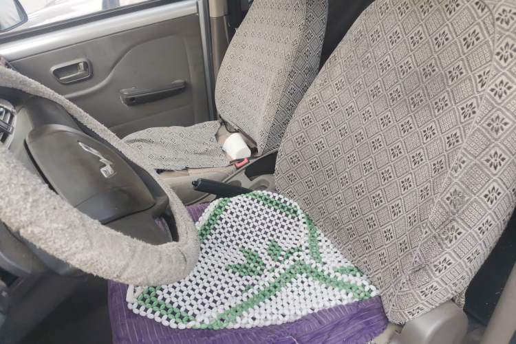 Used Wuling Rongguang V 2015 1.2L Practical Model Left Front Seat