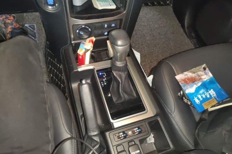 Used Toyota Prado 2018 3.5L Automatic TX-L NAVI with Rear-Mounted Spare Tire Gear Lever