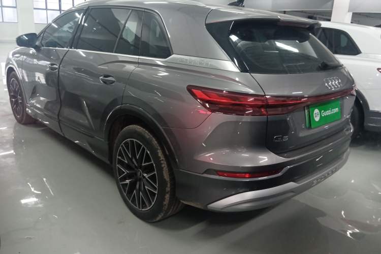 Used Audi Q5 e-tron 2023 40 e-tron Starry Edition Mecha Kit