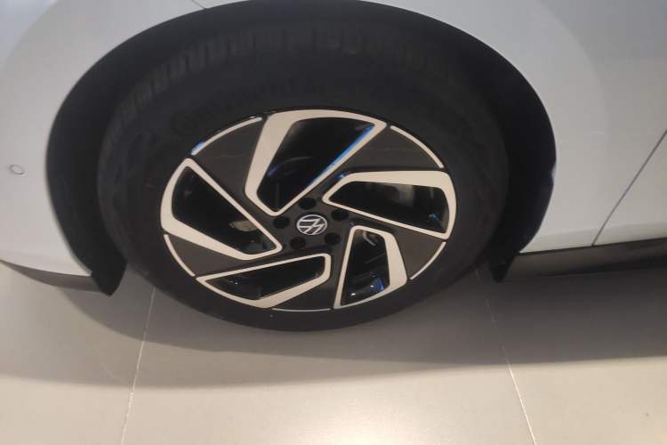Used Volkswagen ID.7 VIZZION 2024 PRO Model Exterior 4