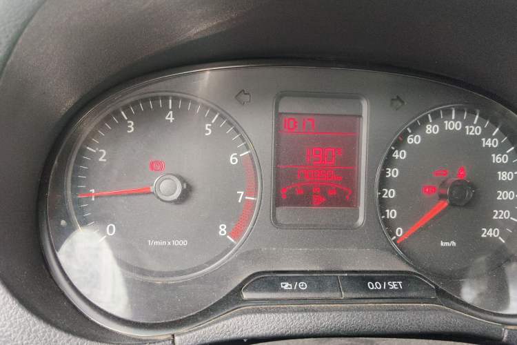 Used Volkswagen Polo 2013 1.4L Manual Fashion Edition Odometer Close Up