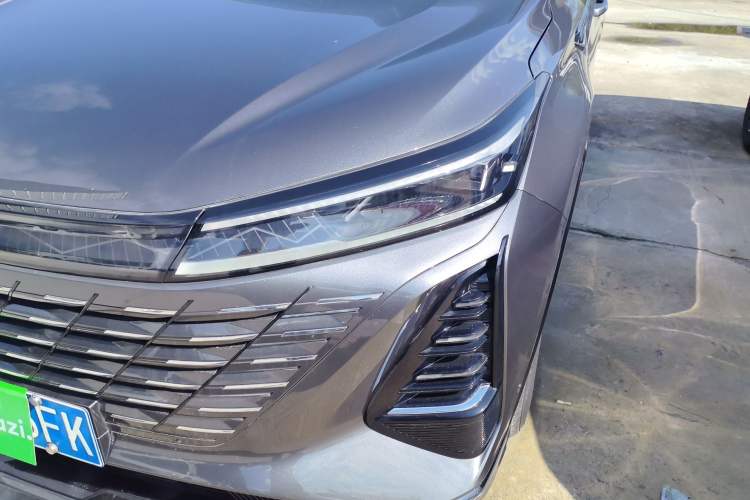 Used CHANGAN CS75 PLUS 2024 3rd Generation Champion Edition 1.5T Intelligent Drive Dynamic Model
